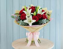 Букет цветов из:  Лилии и Розы в Ильинское (Домодедово) 