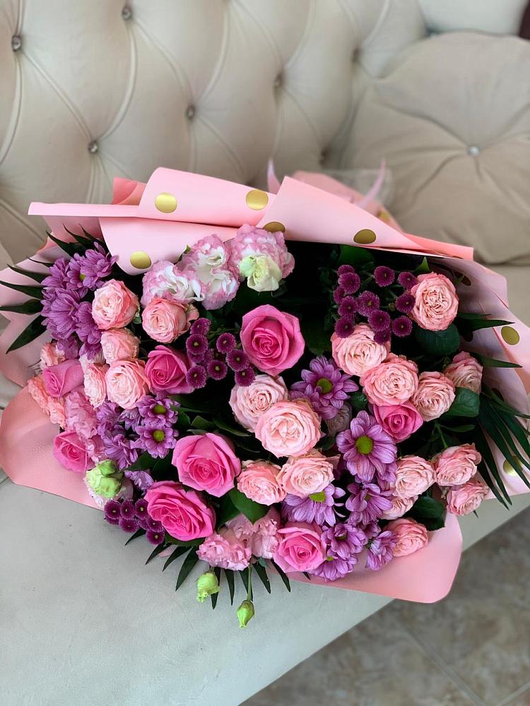 Букет цветов из: Хризантемы, Розы и Лизиантусы в Ильинское (Домодедово) 