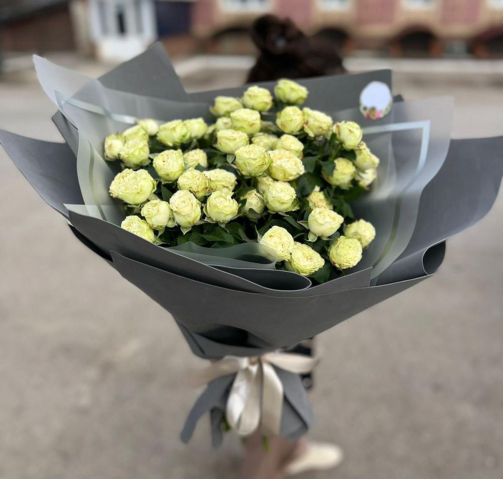 Белые кустовые розы Солинеро в Ильинское (Домодедово) Букет Белые кустовые розы Солинеро в Ильинское (Домодедово)