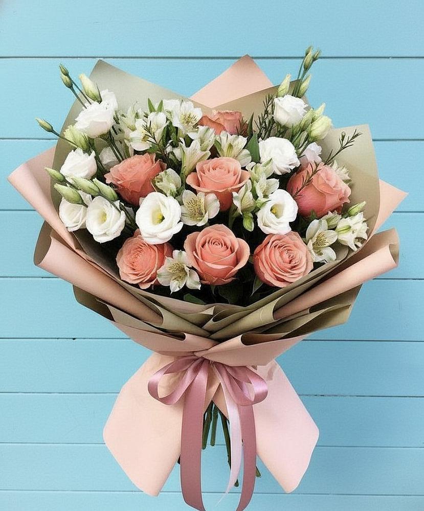 Букет цветов из: Розы, Альстромерии и Лизиантусы в Ильинское (Домодедово) 