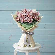 Букет цветов из:  Орхидеи и Розы в Ильинское (Домодедово) 