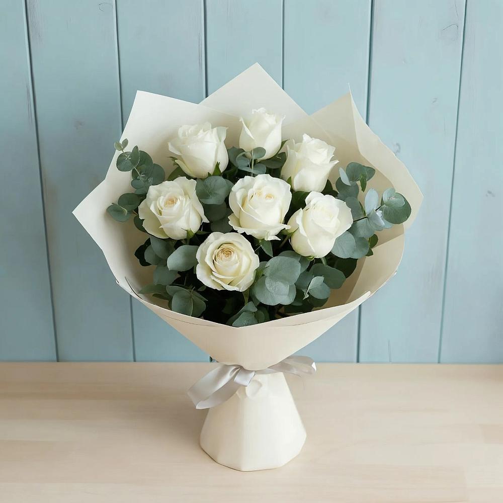 Букет Белые розы в Эвкалипте в Ильинское (Домодедово) 