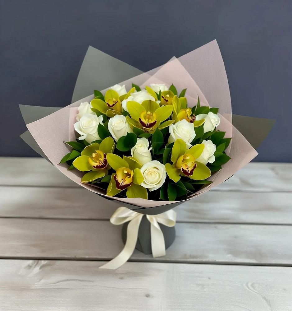 Букет цветов из: Орхидеи и Розы в Ильинское (Домодедово) 