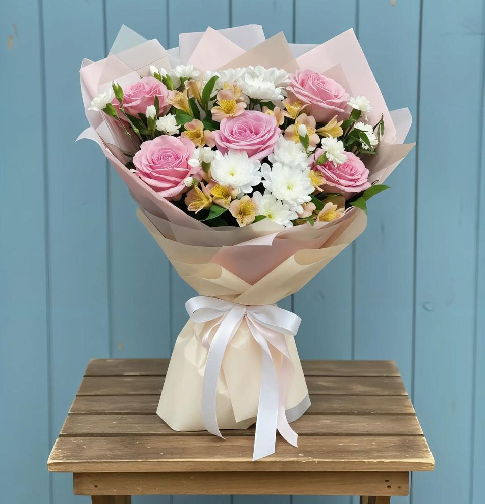 Букет цветов из: Гвоздики, Орхидеи и Розы в Ильинское (Домодедово) 