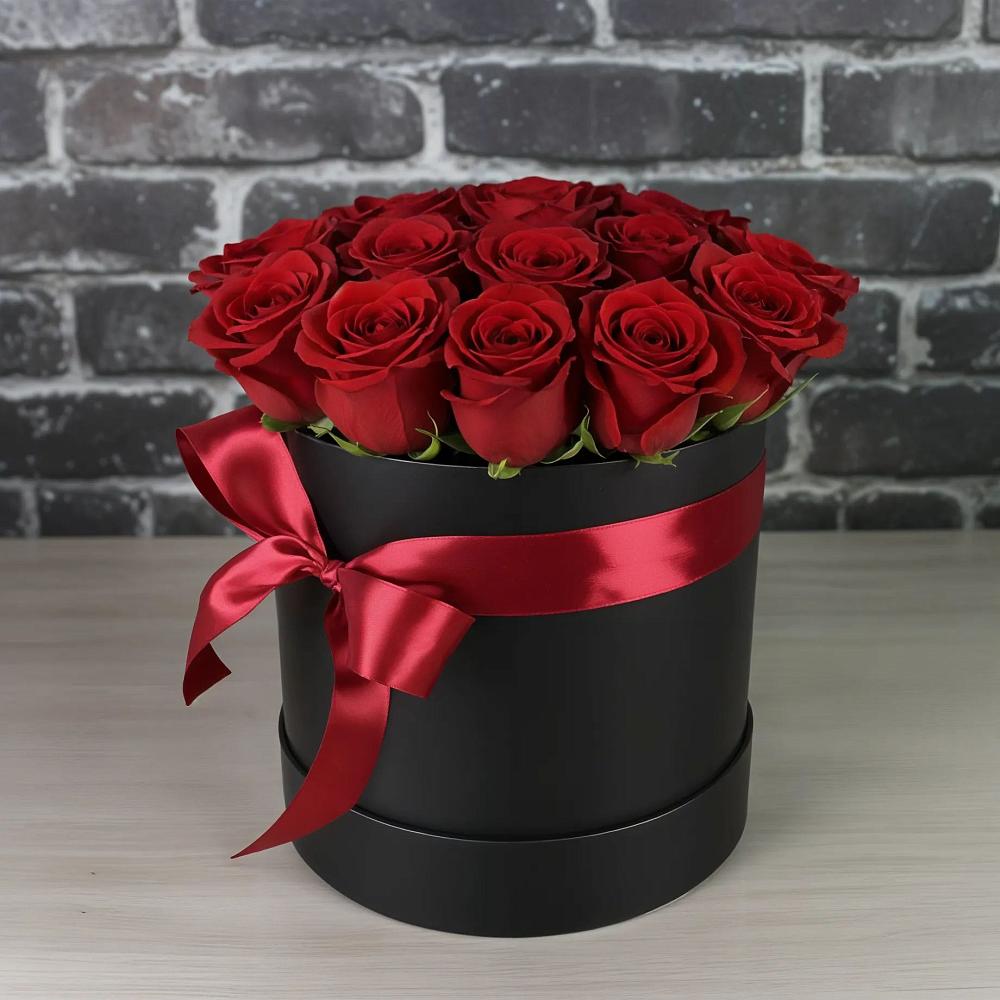 Цветочная композиция из Розы в шляпной коробке в Ильинское (Домодедово) 